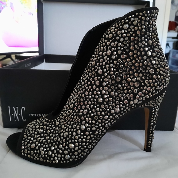 INC International Concepts Shoes - Studded Heels 👠